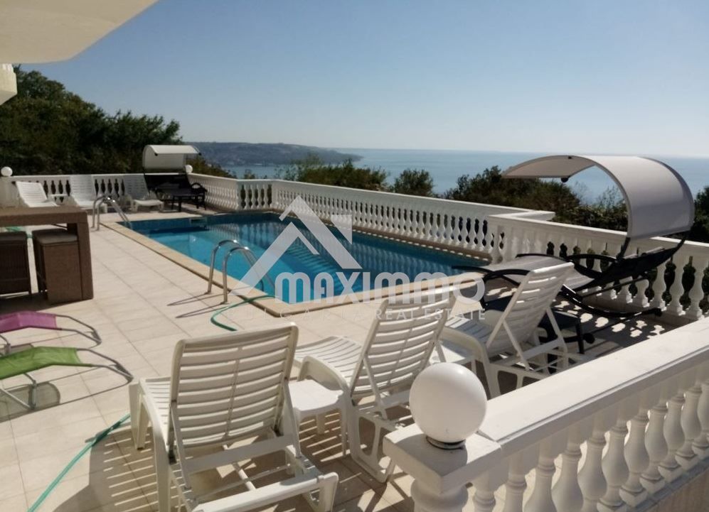 Продава се Къща в Балчик - 465 кв.м за 1054 €/кв.м - Снимка #1
