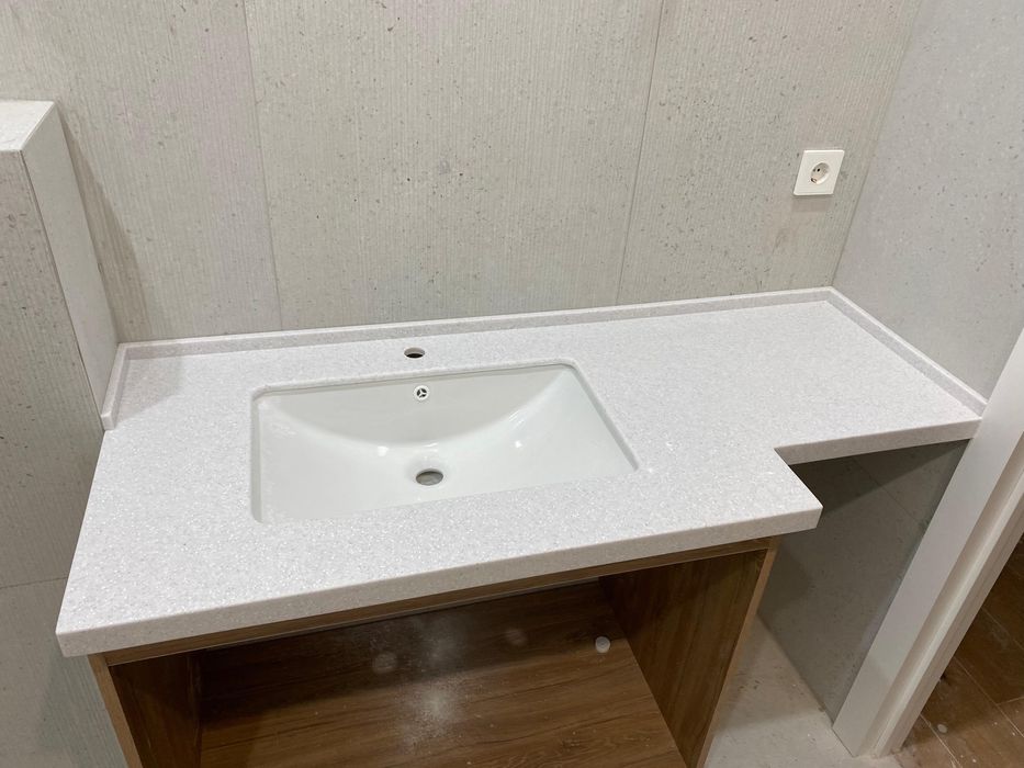 - Изготовление изделий из акрилового и искусственного камня кварца