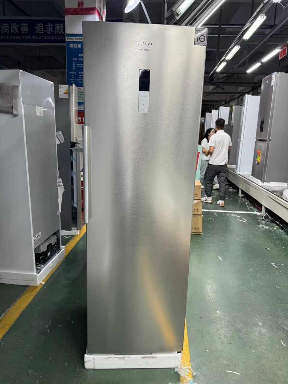 Вертикальная морозилка Aiwa 4 контейнера + 3 полка с доставкой на дом.