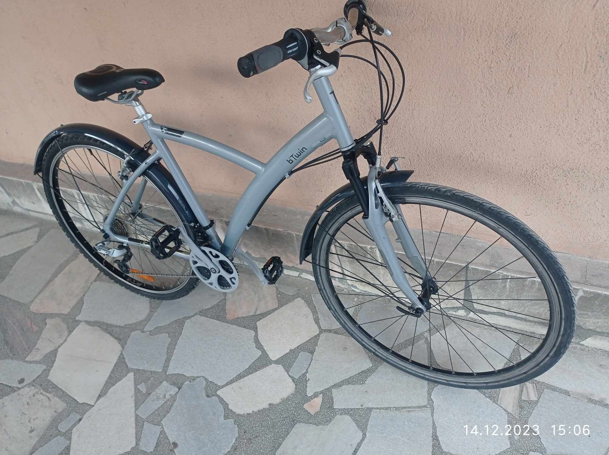 Градски велосипед B twin 27,5