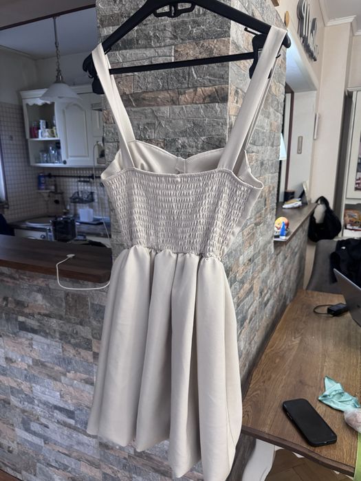 Рокля тип балон