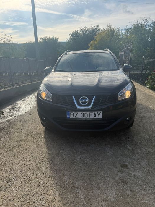 Nissan Qashqai+2