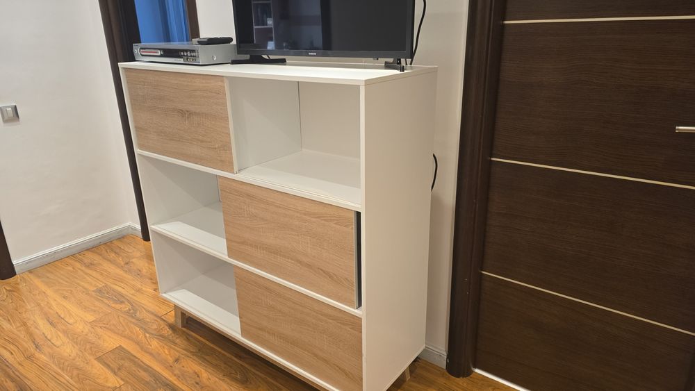Mobilier (mini-biblioteca)