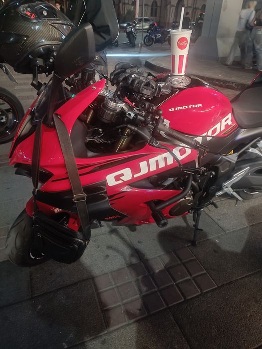 Qj moto 800 rr 2024 yil svejiy