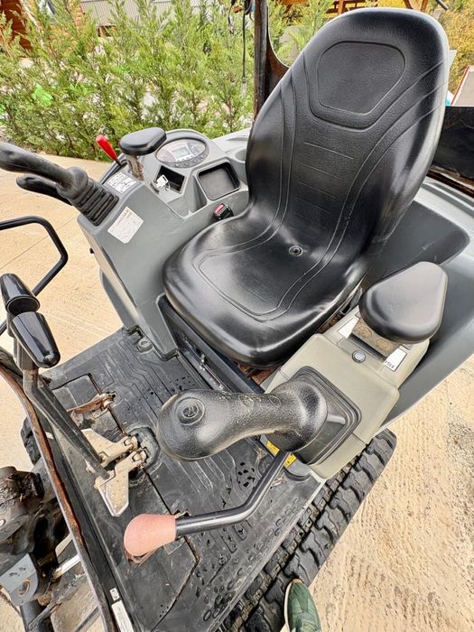 Miniexcavator Bobcat E17