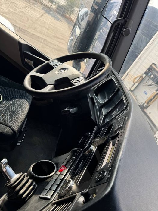 Mercedes Actros Сотилади
Йили: 2013