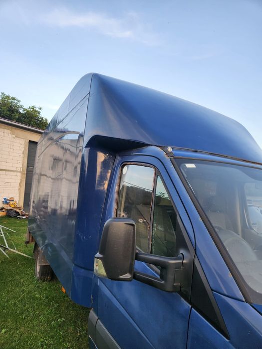 Cub cu lift mercedes sprinter