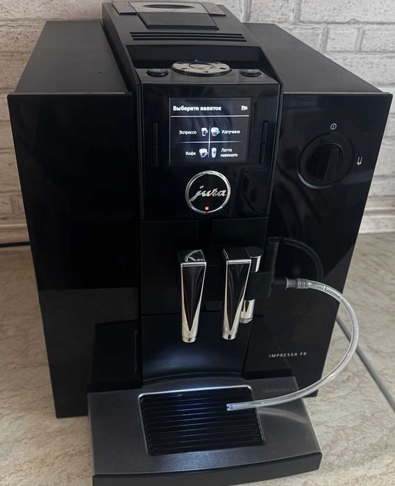 Еспресо Кафемашини Jura IMPRESSA F8