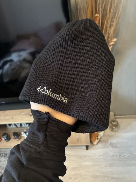 Caciula Columbia Nou cu eticheta !