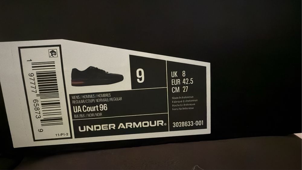 Vand adidasi Under Armour