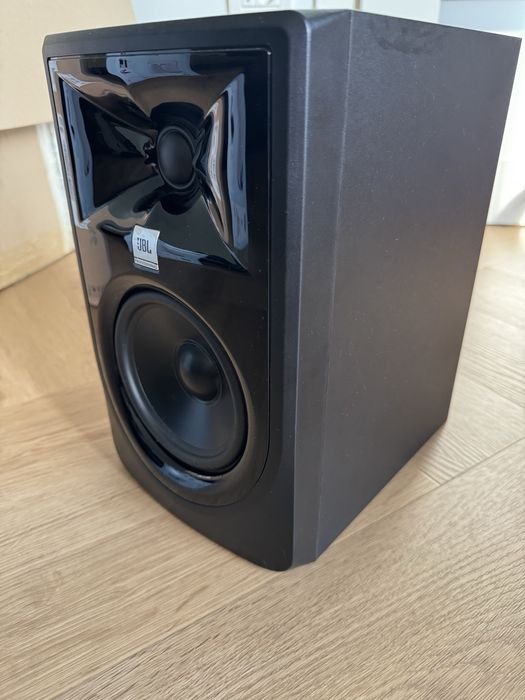 Set monitoare JBL LSR 305 P MKII