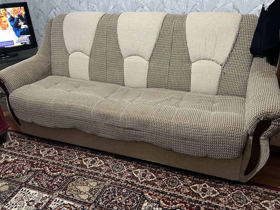 Продам диван и 2 кресла