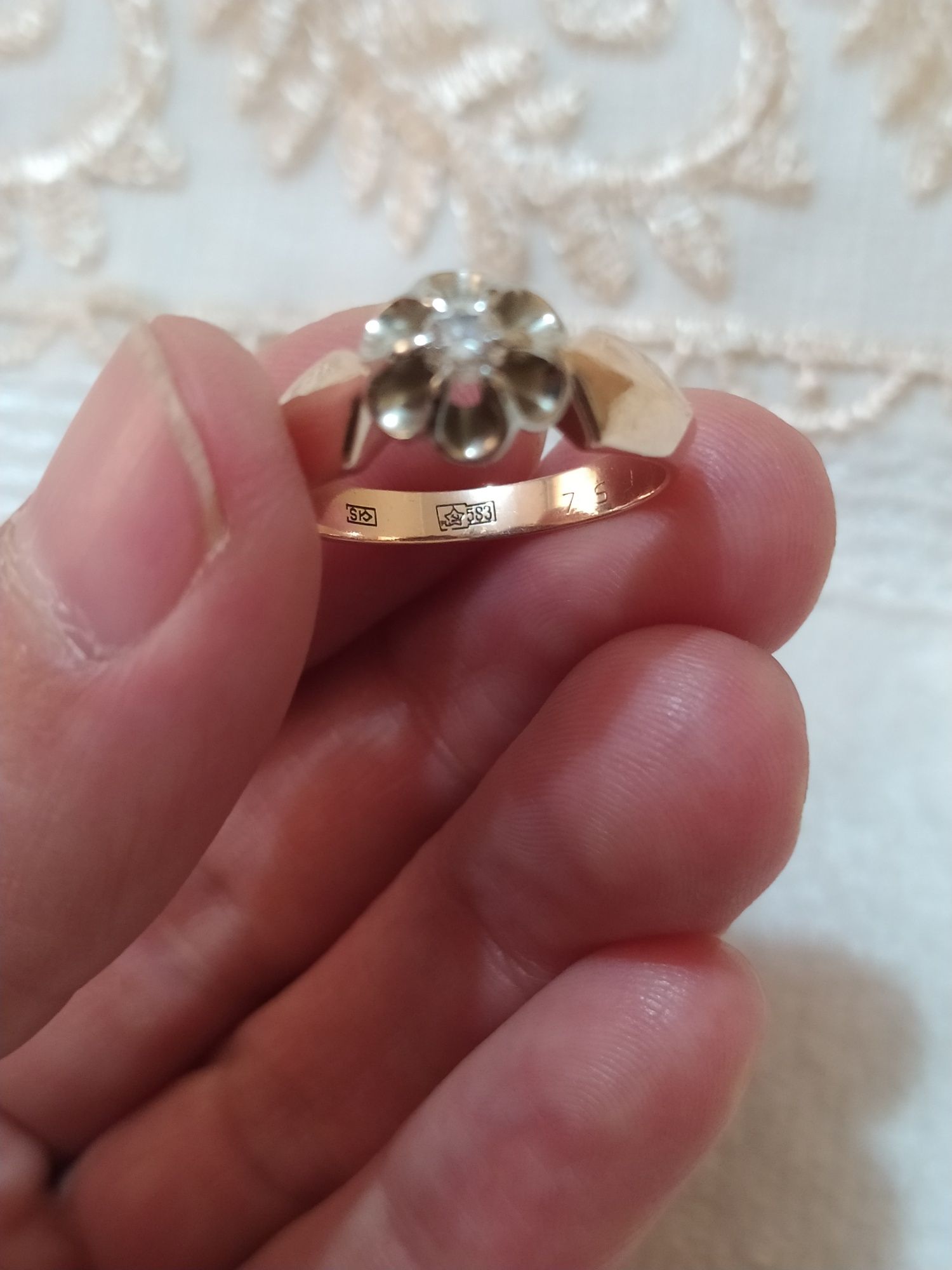 Золотой кольцо с бриллиантом 583СССР