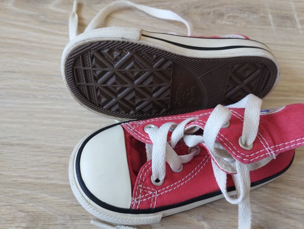 Обувки детски кецове converse 22