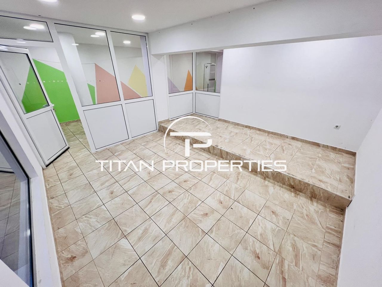 Дава се под наем Магазин в Бургас, Братя Миладинови - 120 кв.м за 714 € - Снимка #3