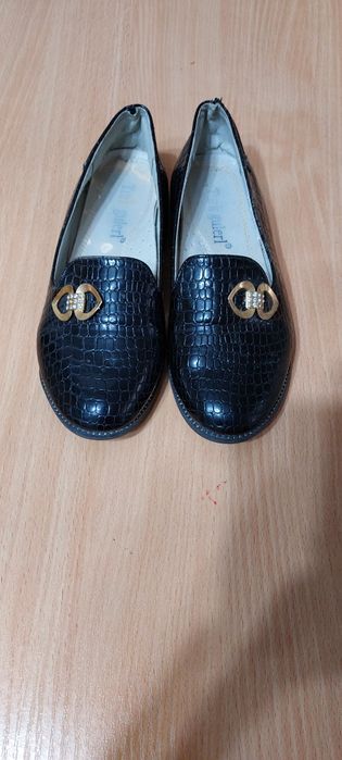 Обувь на девочку