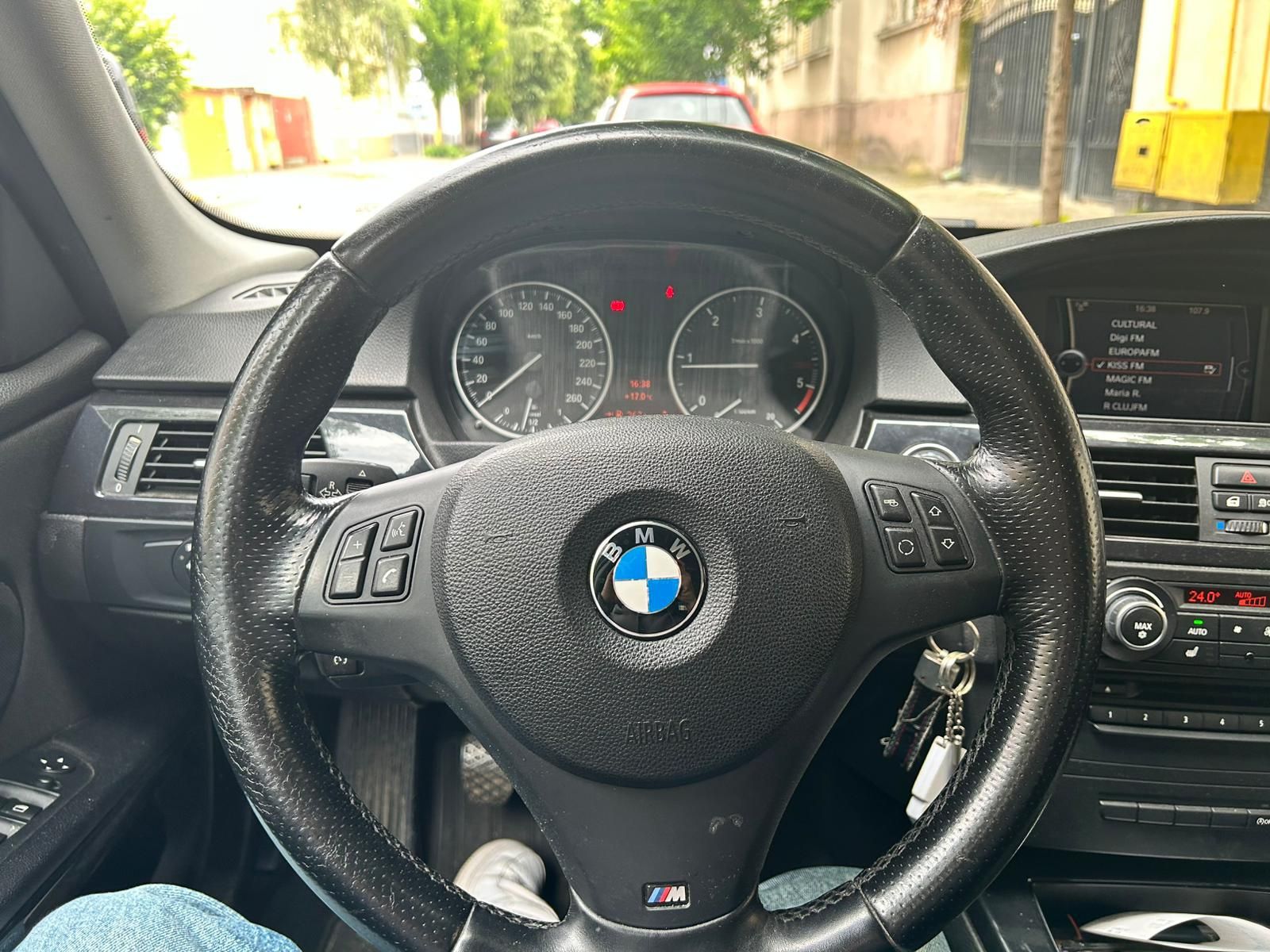 Autoturism BMW 320d