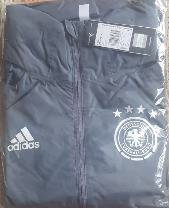 ADIDAS model nou DFB naționala Germaniei cu etichetă