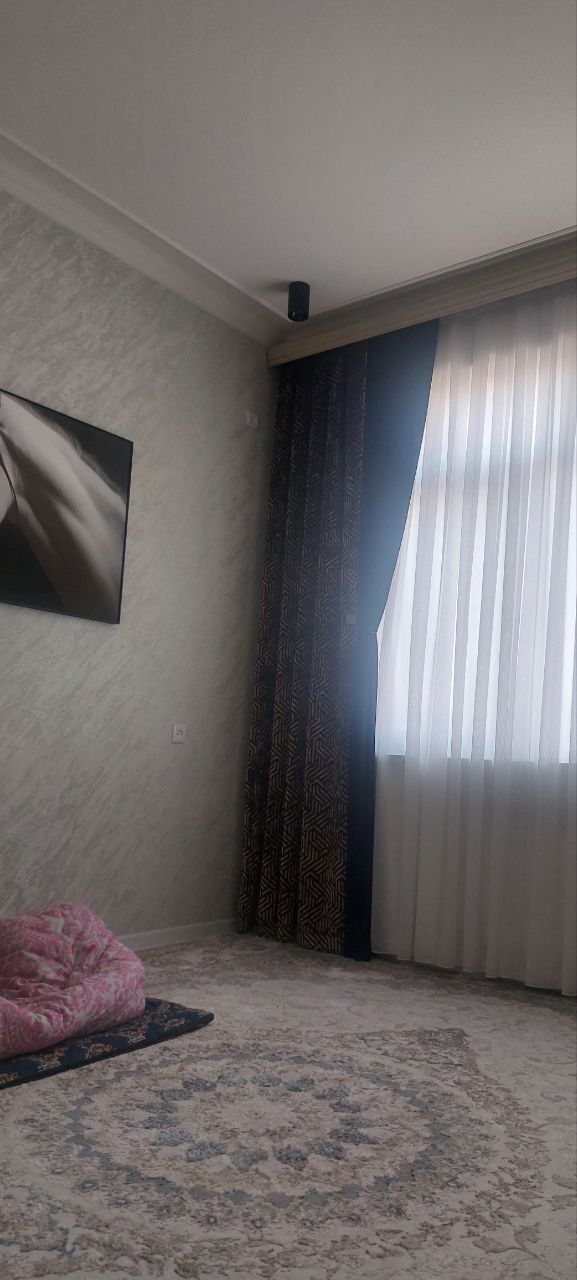 4-х комн. (2-этажный) ДОМ на участке 1,2 сотки. Сергели. Метро 500 м.