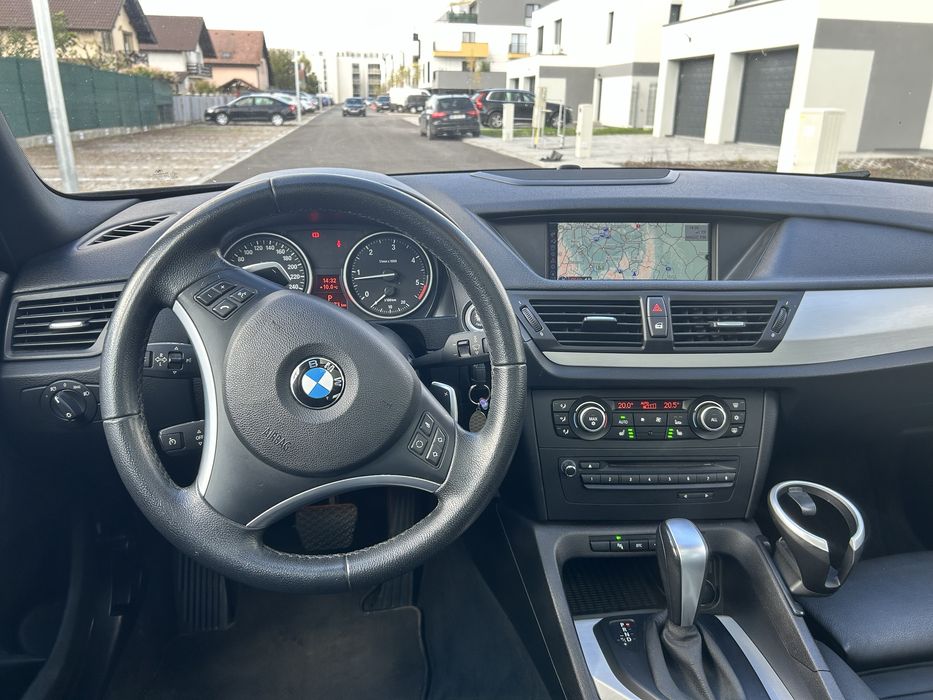 BMW X1 xDRIVE 23D-204CP4x4-Automat-Piele/Xenon/Navi/HARMAN KARDON/Pano