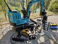 Mini excavator 1T + 9 accesorii