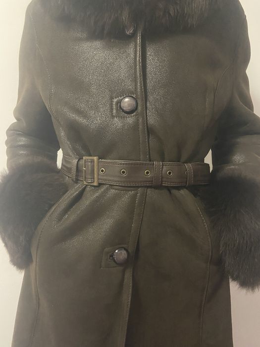 Vand haina blana naturala noua, cu eticheta