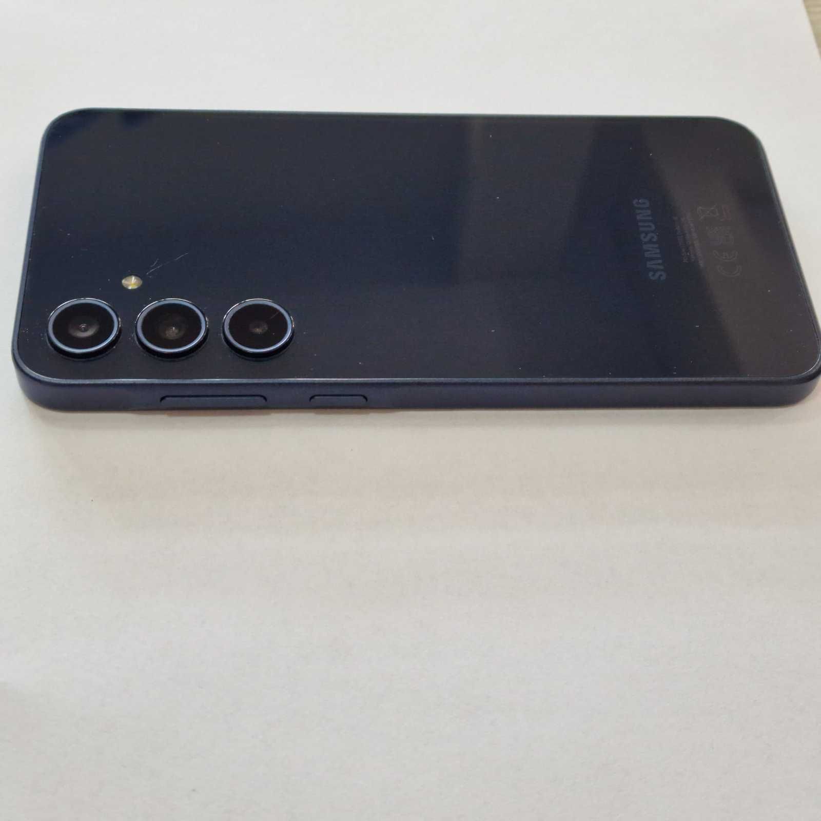 Samsung Galaxy A35 5G 128GB 6GB RAM Dual (SM-A356)