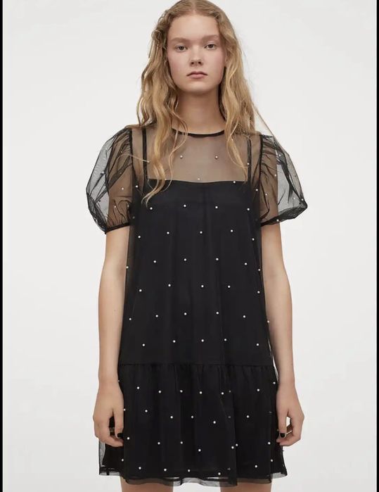 Черна рокля с перлички H&M