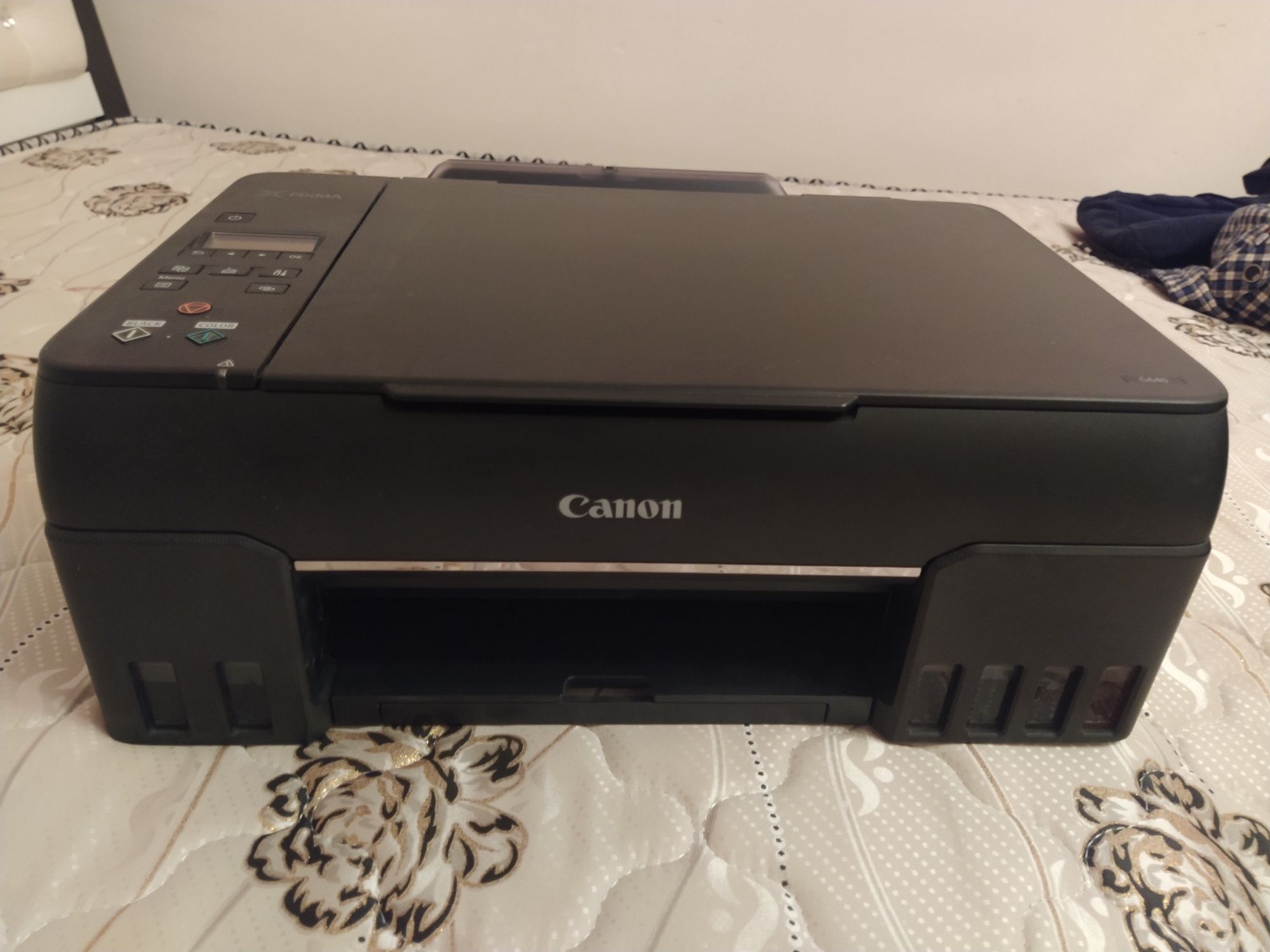 Canon printer sotiladi. Holati ideal. Faqat katrij qo'yish kere.