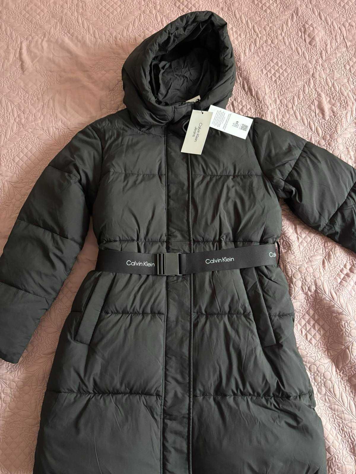 Calvin Klein Дамско зимно яке. Размер 38 (M) Чисто Новo с етикет -50%