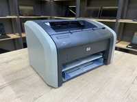 Лазерный Принтер HP LaserJet 1015 - Черно белый, А4