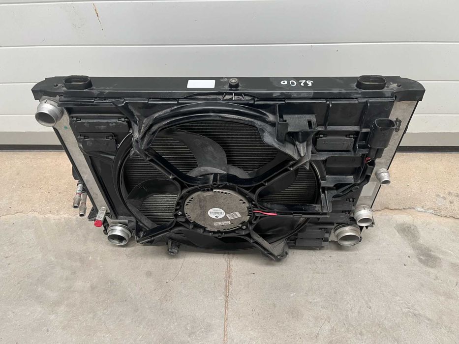 Радиатори и перка BMW E60 520d комплект