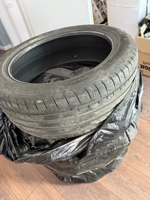 Gratuit : Anvelope de vara 235/45/R18 gratuit încă două