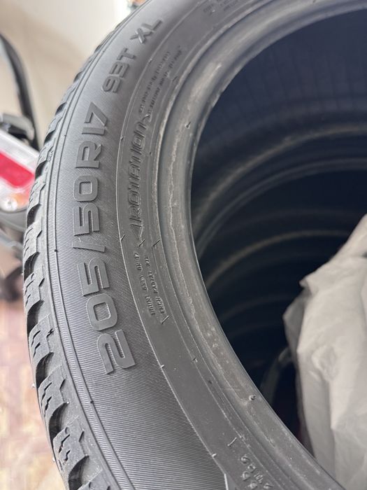 Nokian Hakkapelitta 8 205/50/17