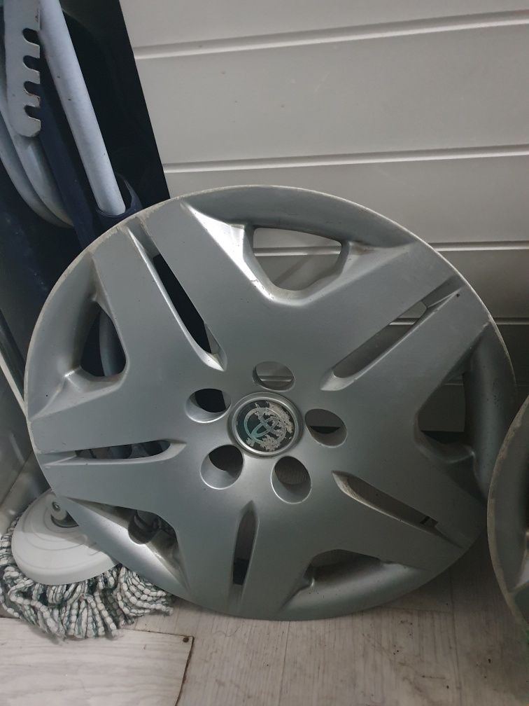 Продам  колпак 3 шт