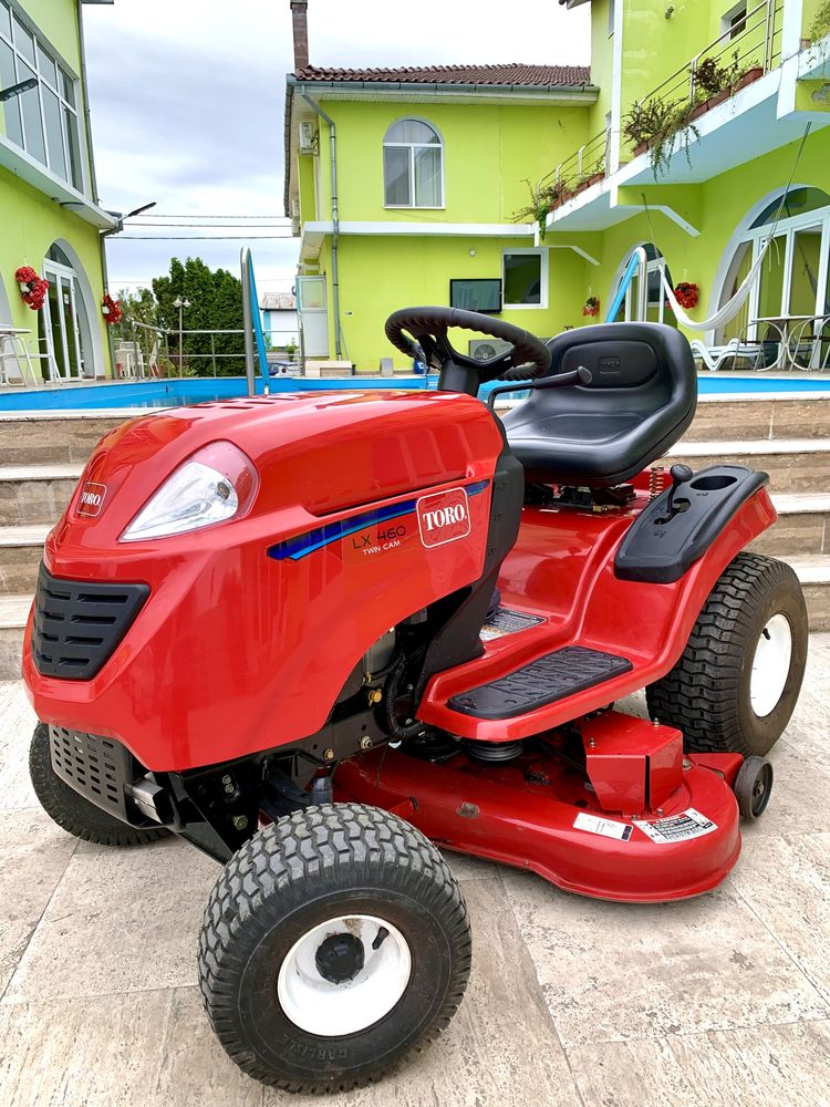 Tractoras de tuns iarba Toro American Funyirotraktor