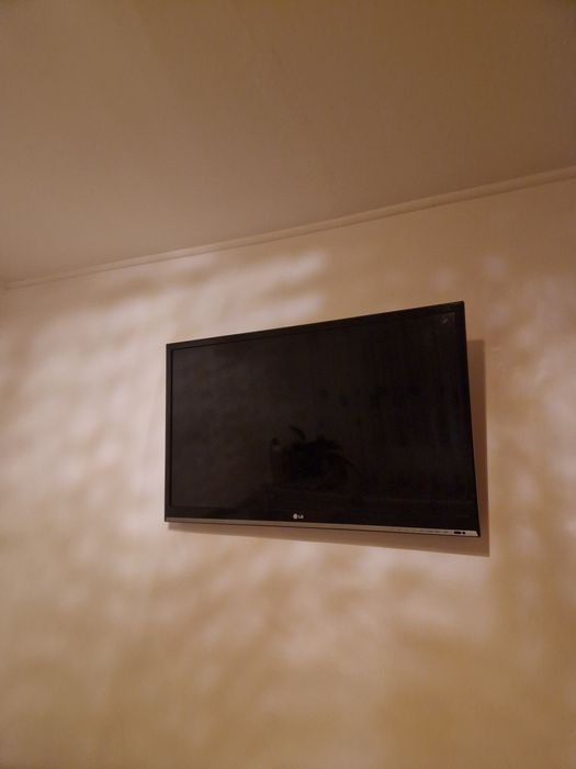 Televizor LG 37 LS5600 – 37, LED Full HD, stare excelentă