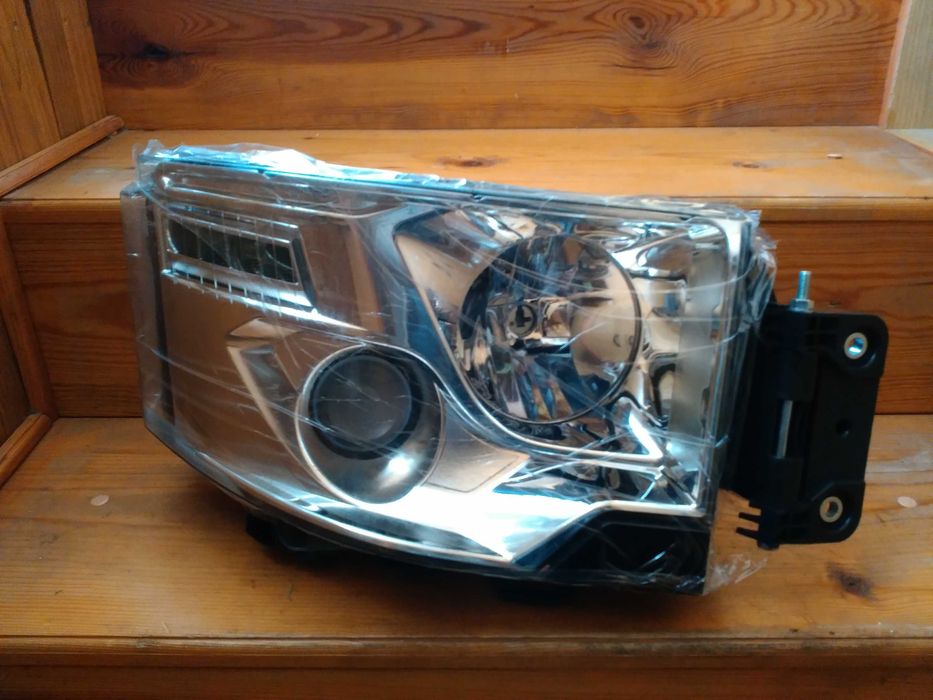 Нов Фар за Renault Trucks T с Мотор (2014+) L/R,