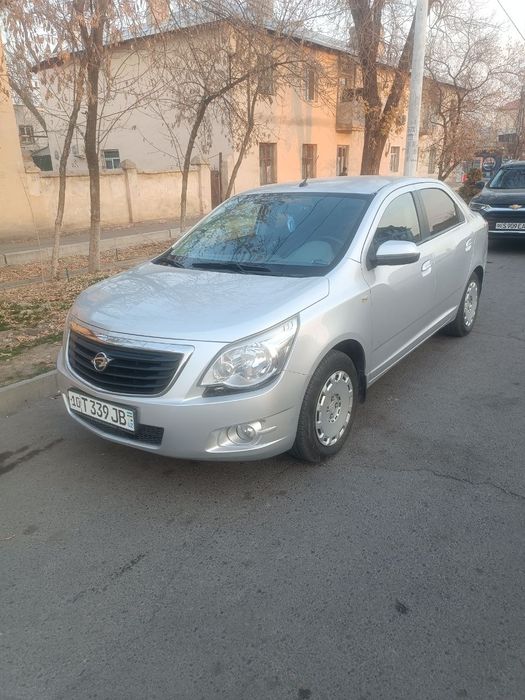 Продаю свой Кобальт равон