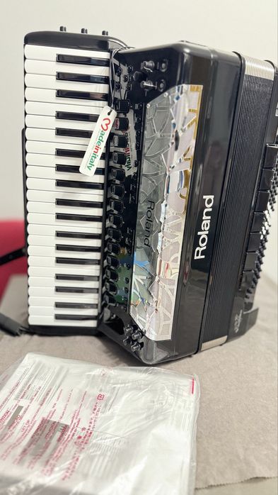 Acordeon Roland FR8X nou
