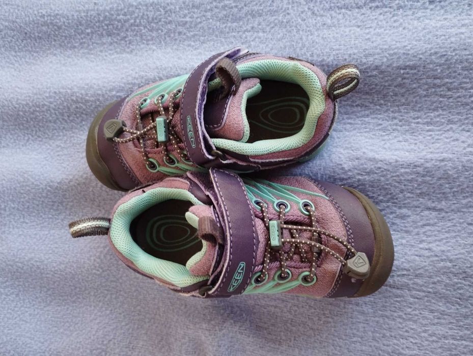 Обувки Keen waterproof номер 25/26.