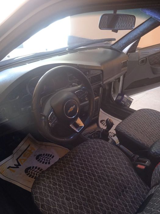 Nexia 2 1.6 super konditsioner variantga beriladi.