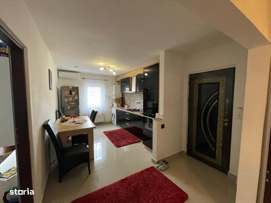 Apartament de vanzare cu 3 camere, 69 mp,  zona Salajanca