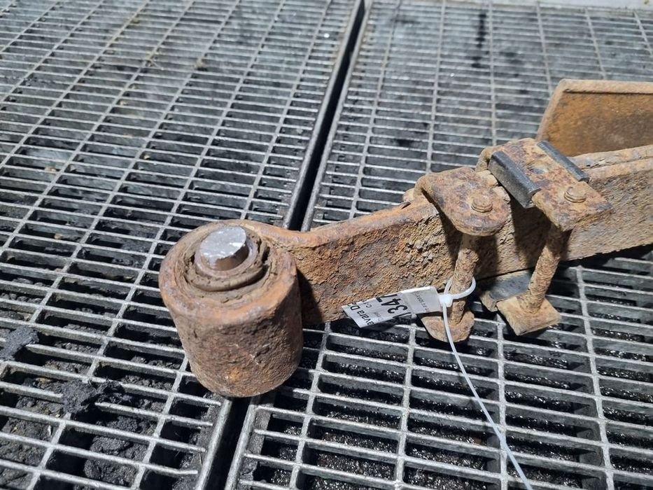 Foaie arc spate Nissan Navara D22 2.5 Diesel 1998 - 2004 SUV 2 Usi (1347) Diesel STANGA ...