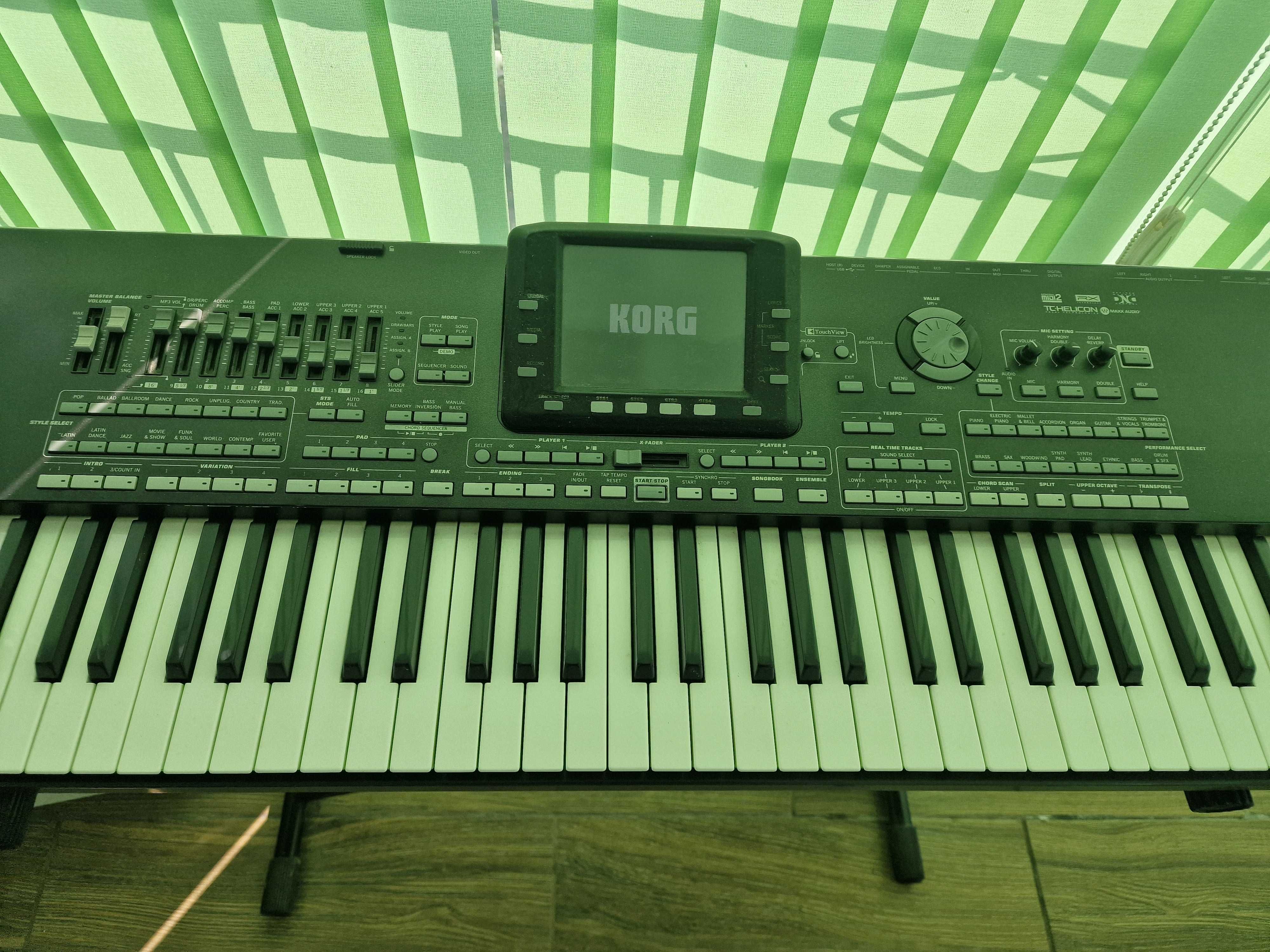 KORG pa3x-76 key