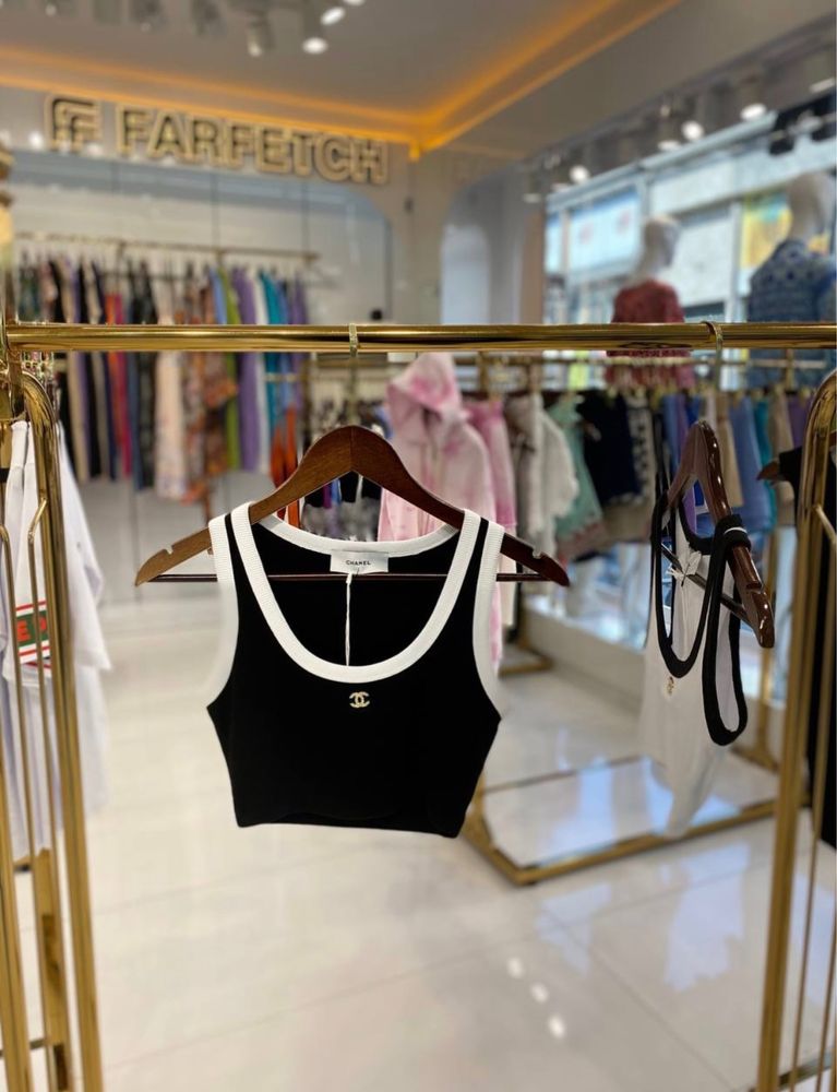 Tom Ford , Chanel топове