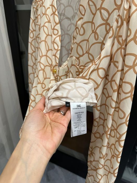 Риза Elisabetta Franchi