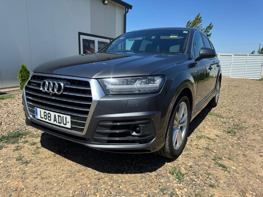 Aripa stanga fata Audi Q7 4M 2016
