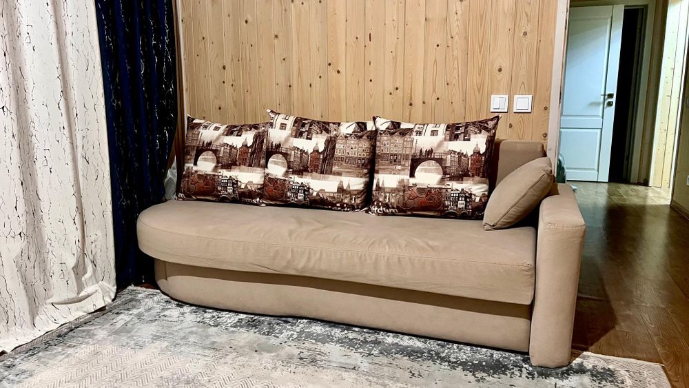 Продается диван.