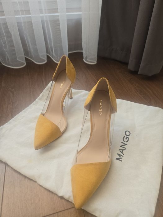 Обувки с ток MANGO